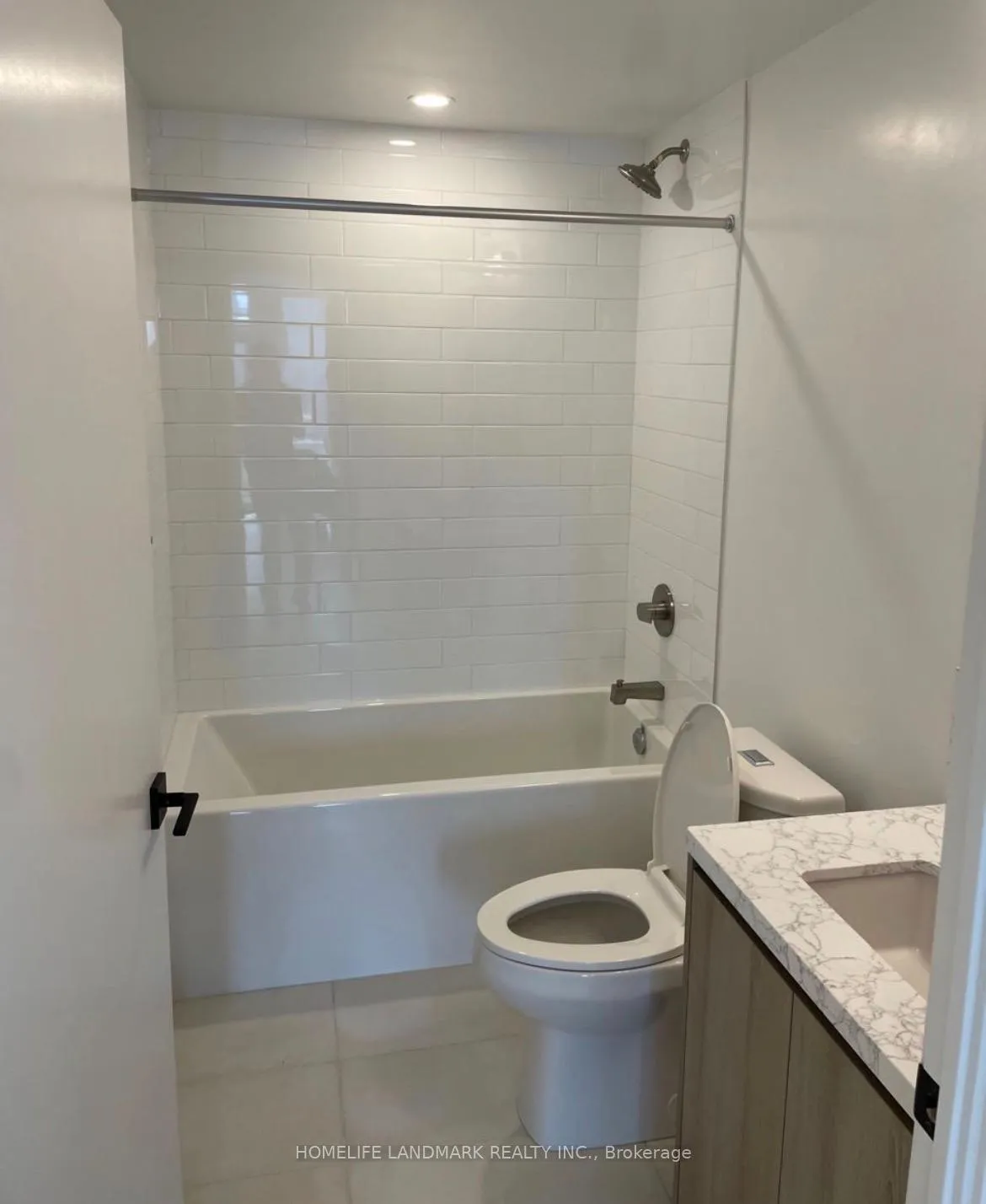 Photo 8 of Unit 2005, 319 Javis Street, Toronto, Church-Yonge Corridor — HOMEH