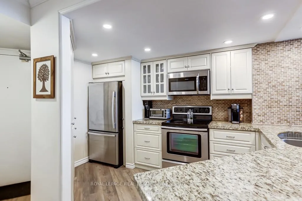 Photo 8 of Unit PH23, 77 Maitland Place, Toronto, Cabbagetown-South St. James Town — HOMEH