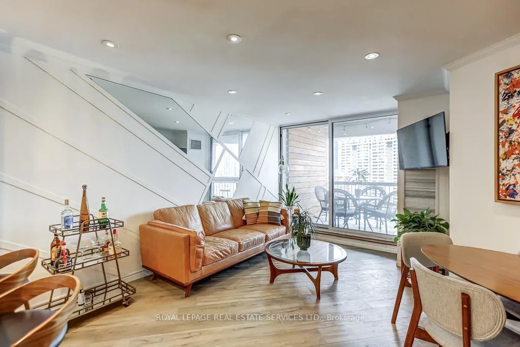 Photo 10 of Unit PH23, 77 Maitland Place, Toronto, Cabbagetown-South St. James Town — HOMEH