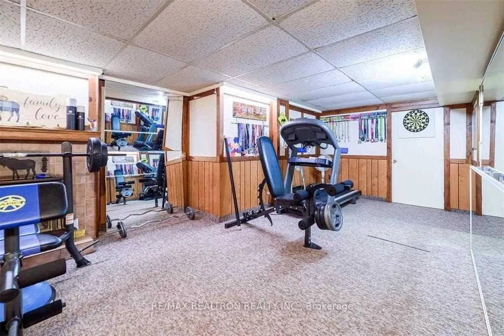 Photo 12 of 1 Sherwood Forest Drive, Markham, Bullock — HOMEH