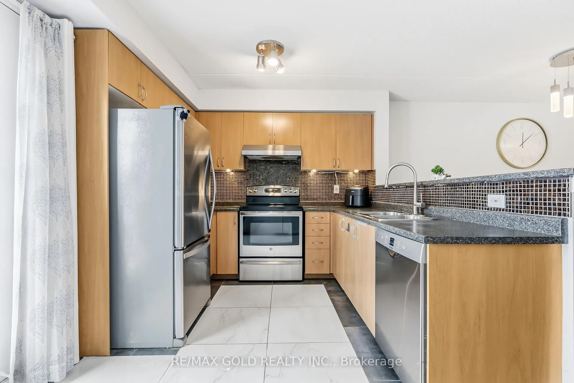 Photo 11 of Unit 202, 1340 Main Street E, Milton, Dempsey — HOMEH
