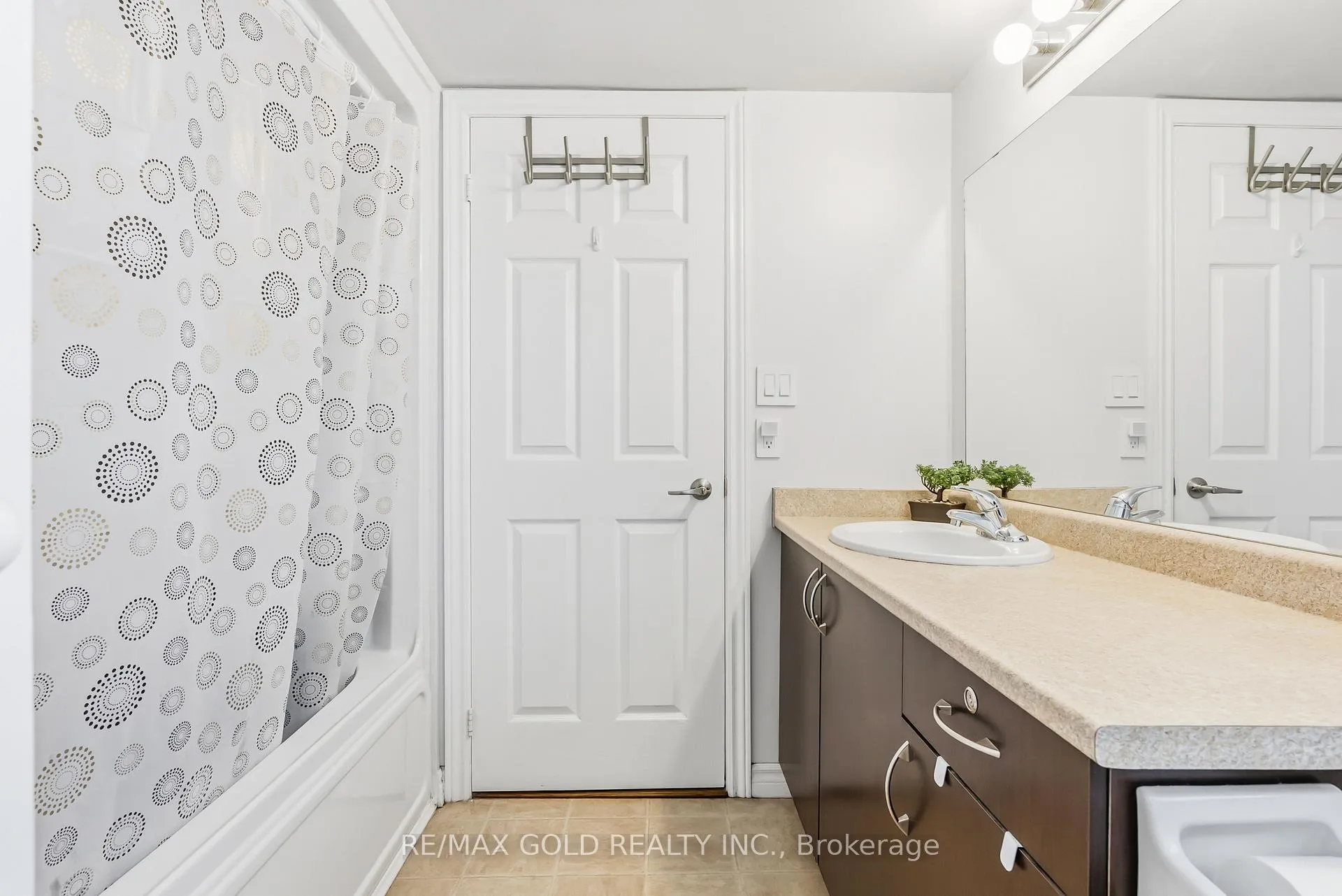 Photo 18 of Unit 202, 1340 Main Street E, Milton, Dempsey — HOMEH