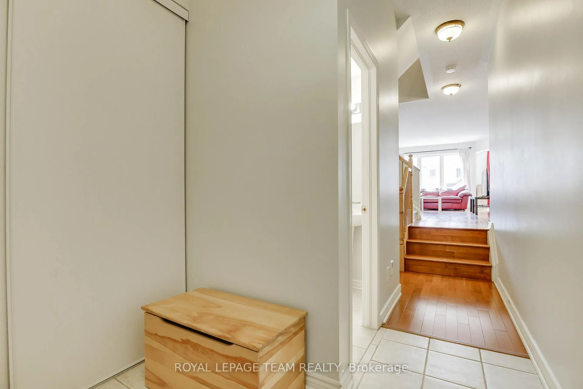 Photo 6 of 33 Scampton Drive, Ottawa, Kanata - Morgan's Grant/South March — HOMEH