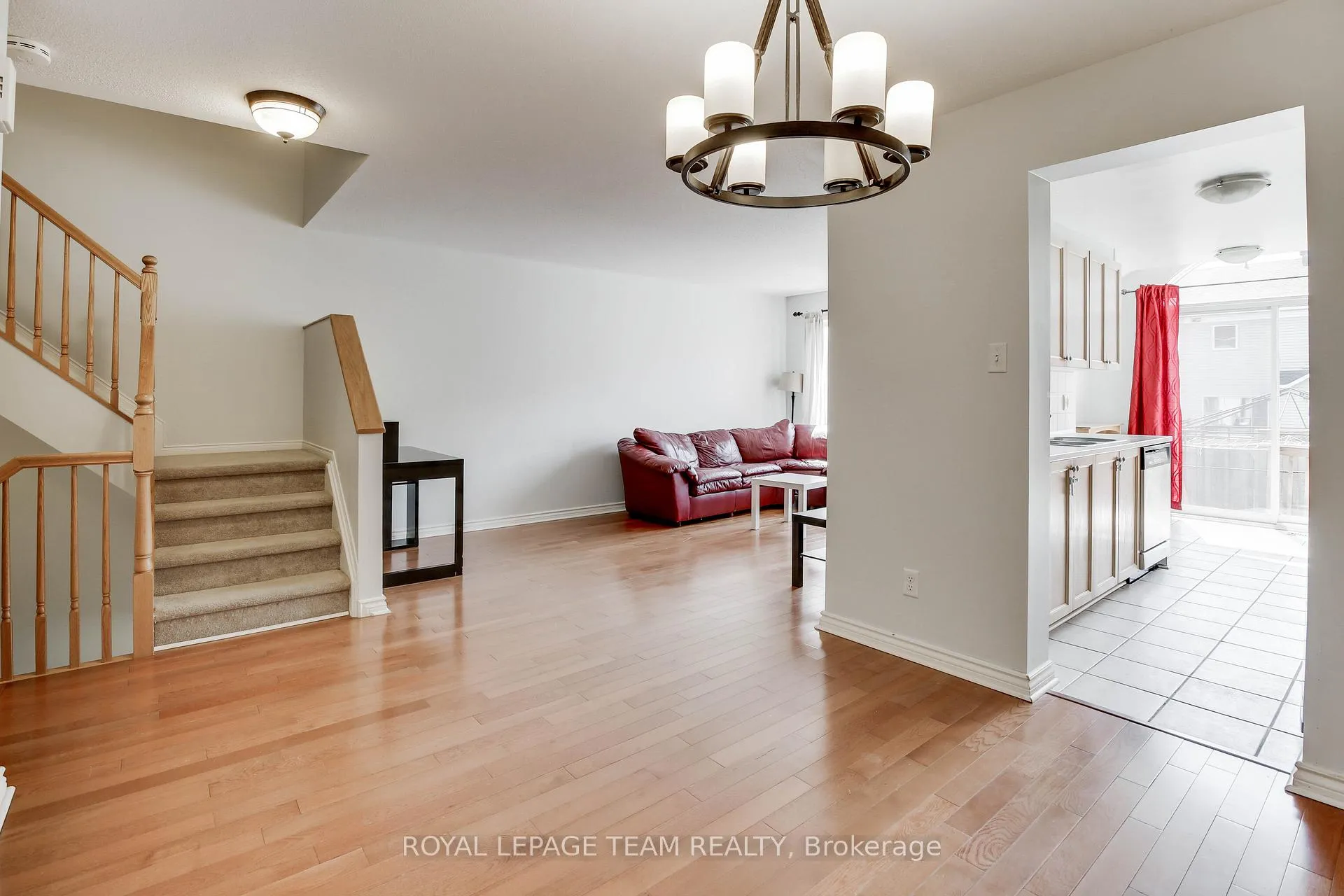 Photo 11 of 33 Scampton Drive, Ottawa, Kanata - Morgan's Grant/South March — HOMEH