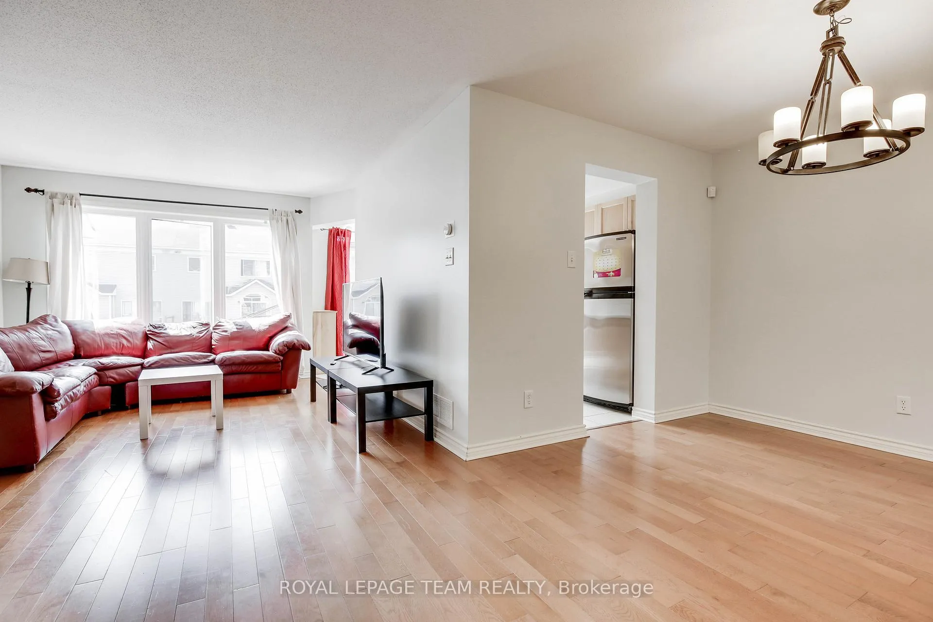 Photo 13 of 33 Scampton Drive, Ottawa, Kanata - Morgan's Grant/South March — HOMEH
