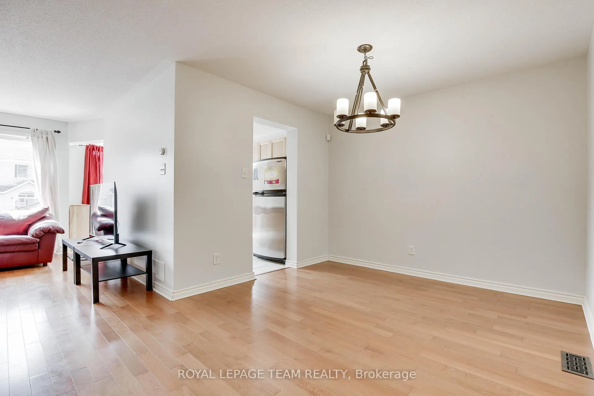 Photo 17 of 33 Scampton Drive, Ottawa, Kanata - Morgan's Grant/South March — HOMEH