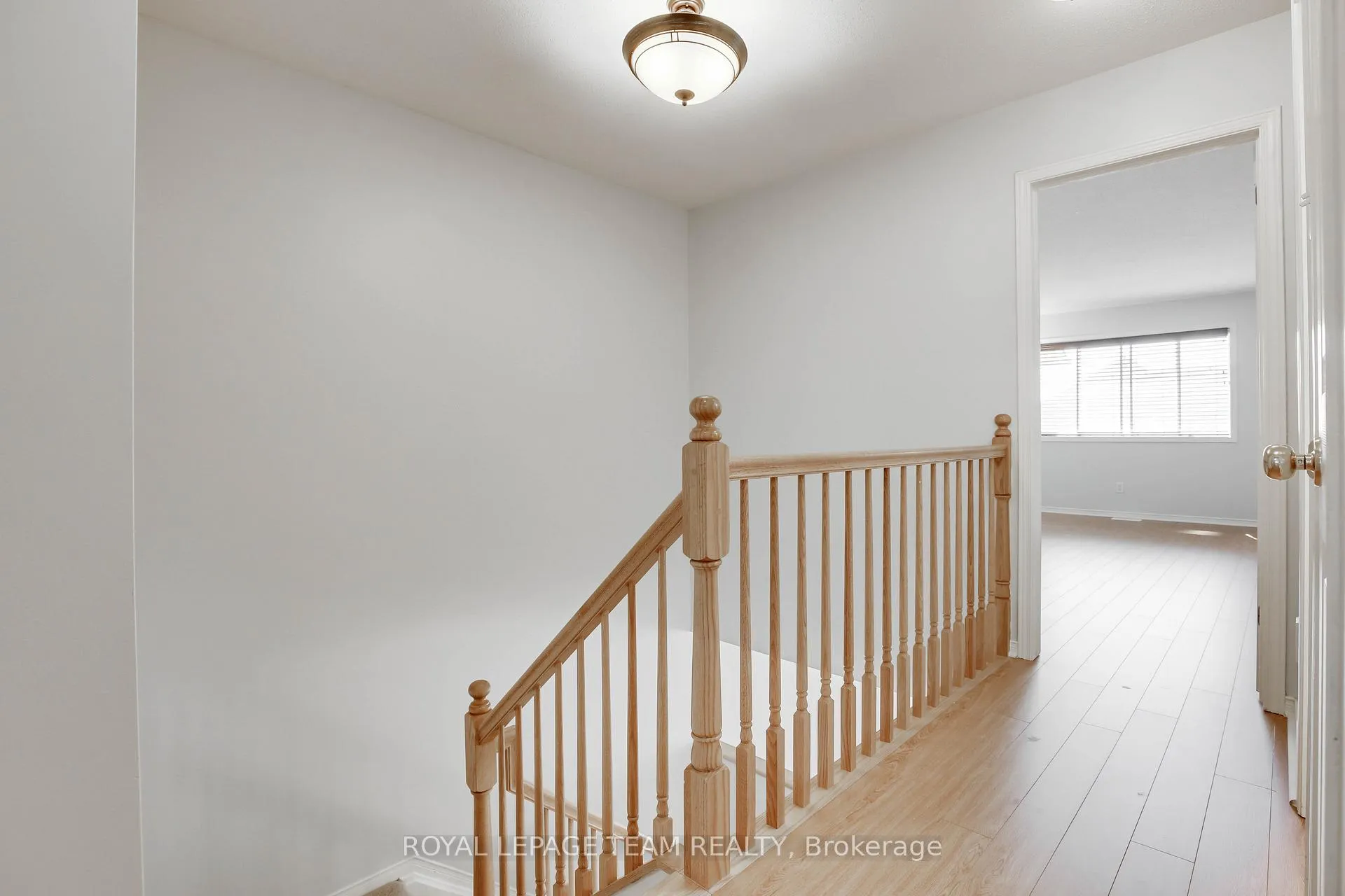 Photo 18 of 33 Scampton Drive, Ottawa, Kanata - Morgan's Grant/South March — HOMEH