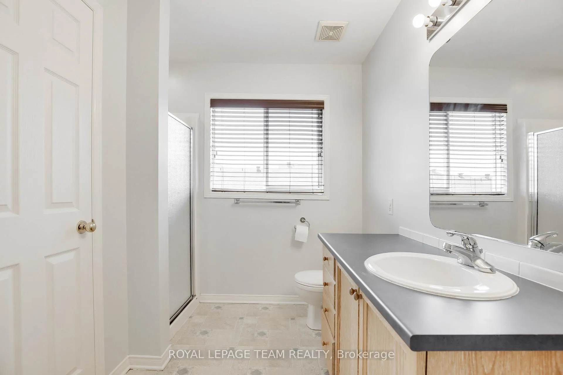 Photo 25 of 33 Scampton Drive, Ottawa, Kanata - Morgan's Grant/South March — HOMEH