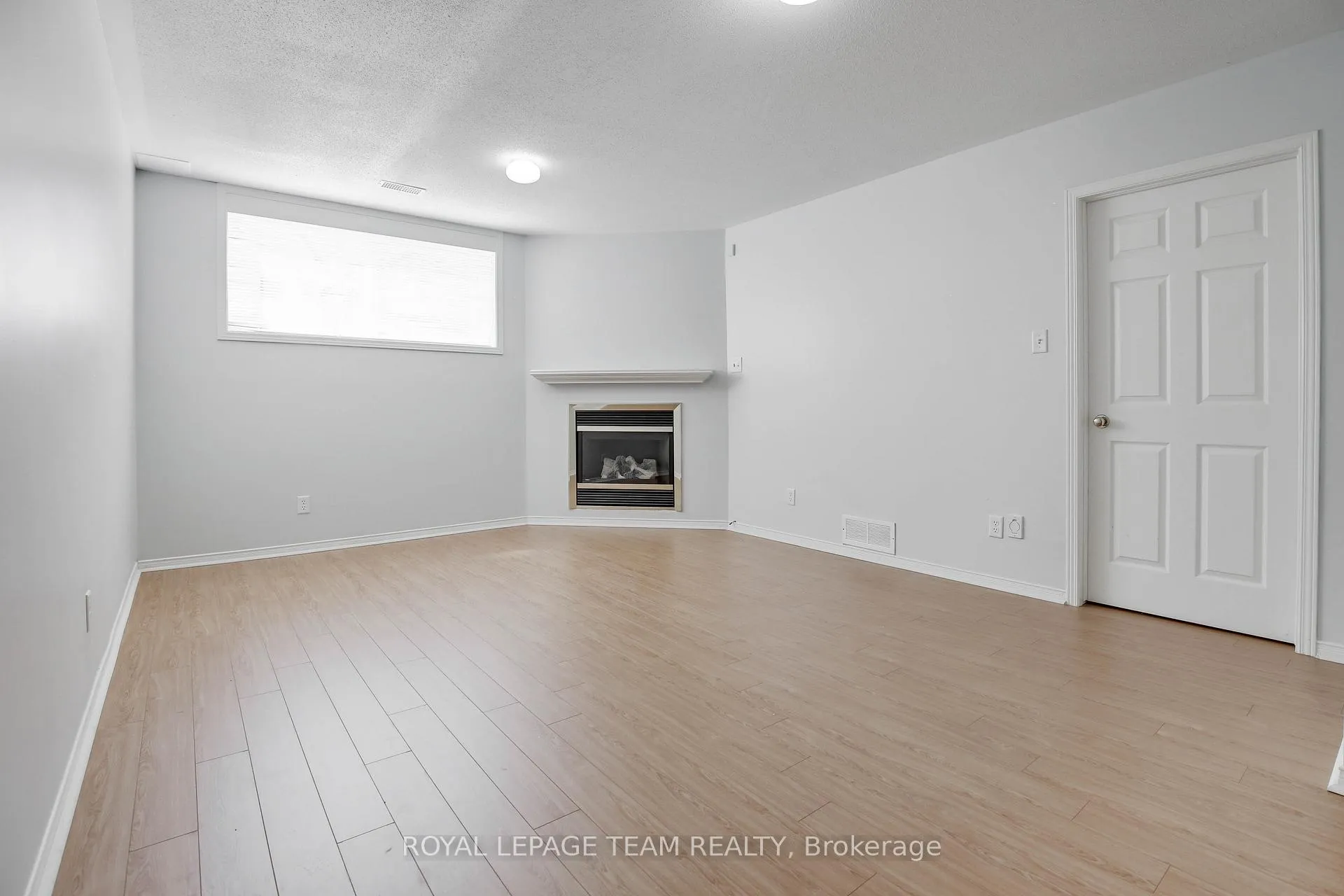 Photo 31 of 33 Scampton Drive, Ottawa, Kanata - Morgan's Grant/South March — HOMEH