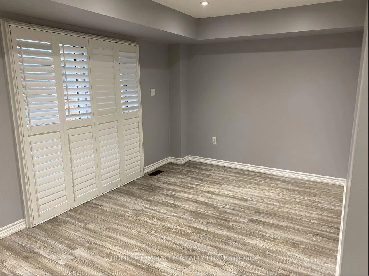 Photo 9 of 26 Roulette Crescent, Brampton, Northwest Brampton — HOMEH