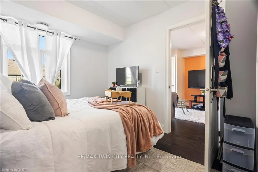 Photo 5 of Unit 204, 64 Frederick Drive, Guelph, Pineridge/Westminster Woods — HOMEH