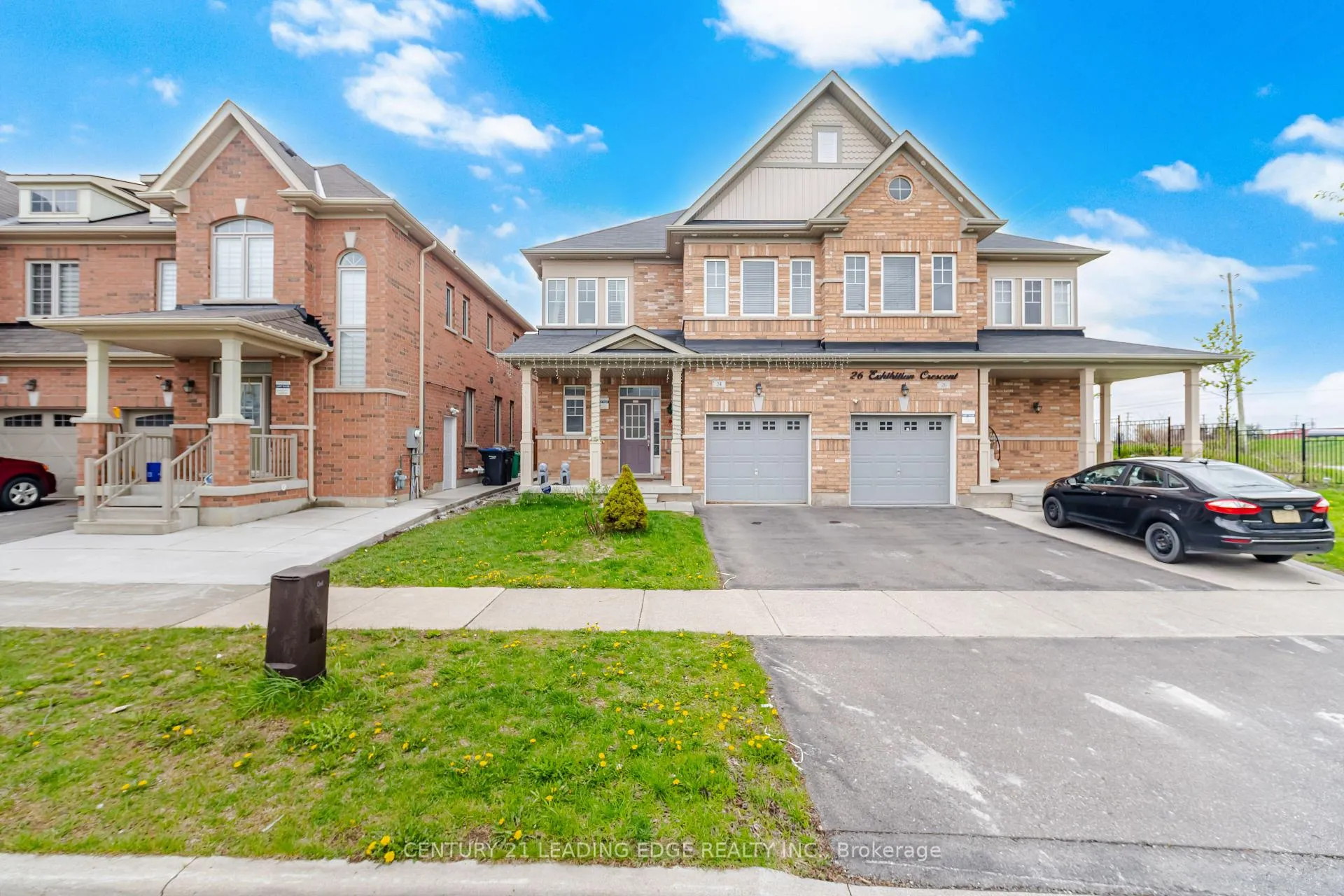 Photo 4 of 24 Exhibition Crescent, Brampton, Northwest Brampton — HOMEH