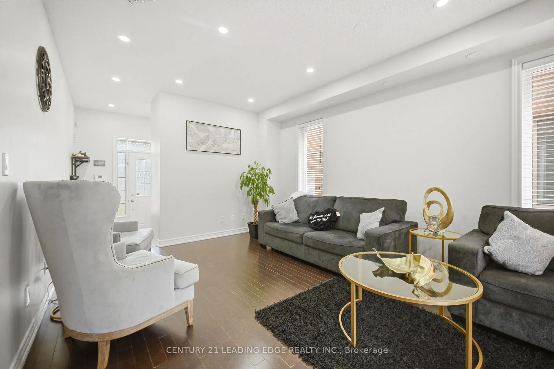 Photo 10 of 24 Exhibition Crescent, Brampton, Northwest Brampton — HOMEH