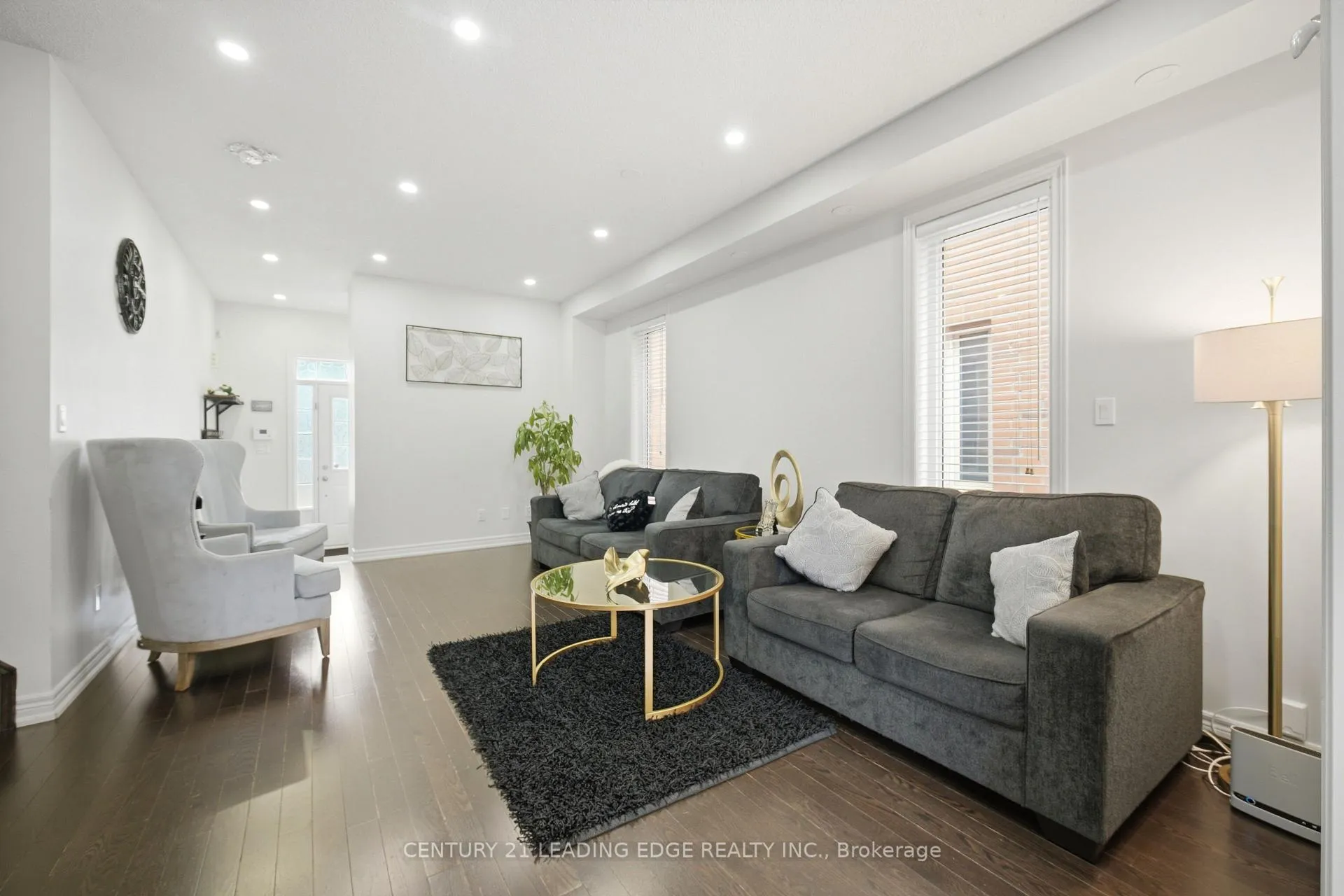 Photo 12 of 24 Exhibition Crescent, Brampton, Northwest Brampton — HOMEH