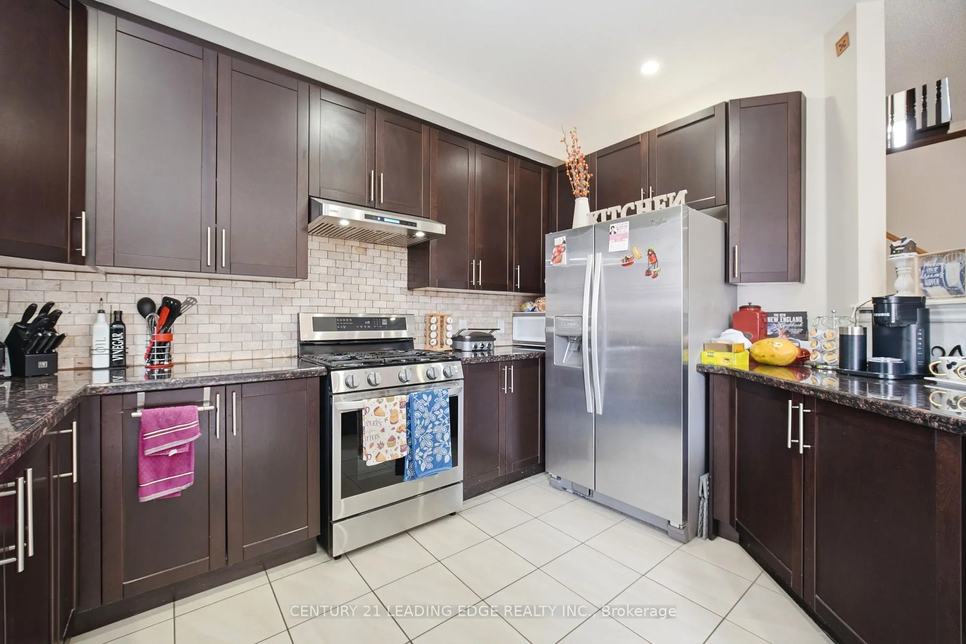 Photo 16 of 24 Exhibition Crescent, Brampton, Northwest Brampton — HOMEH