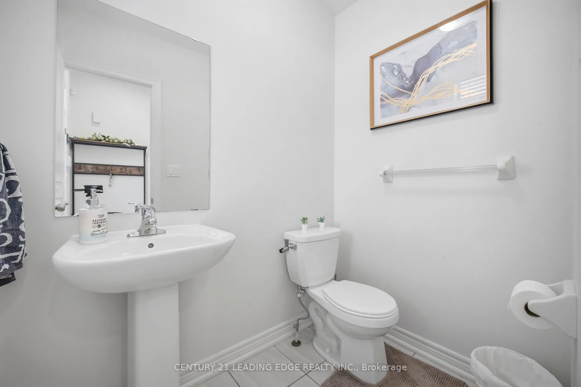 Photo 19 of 24 Exhibition Crescent, Brampton, Northwest Brampton — HOMEH