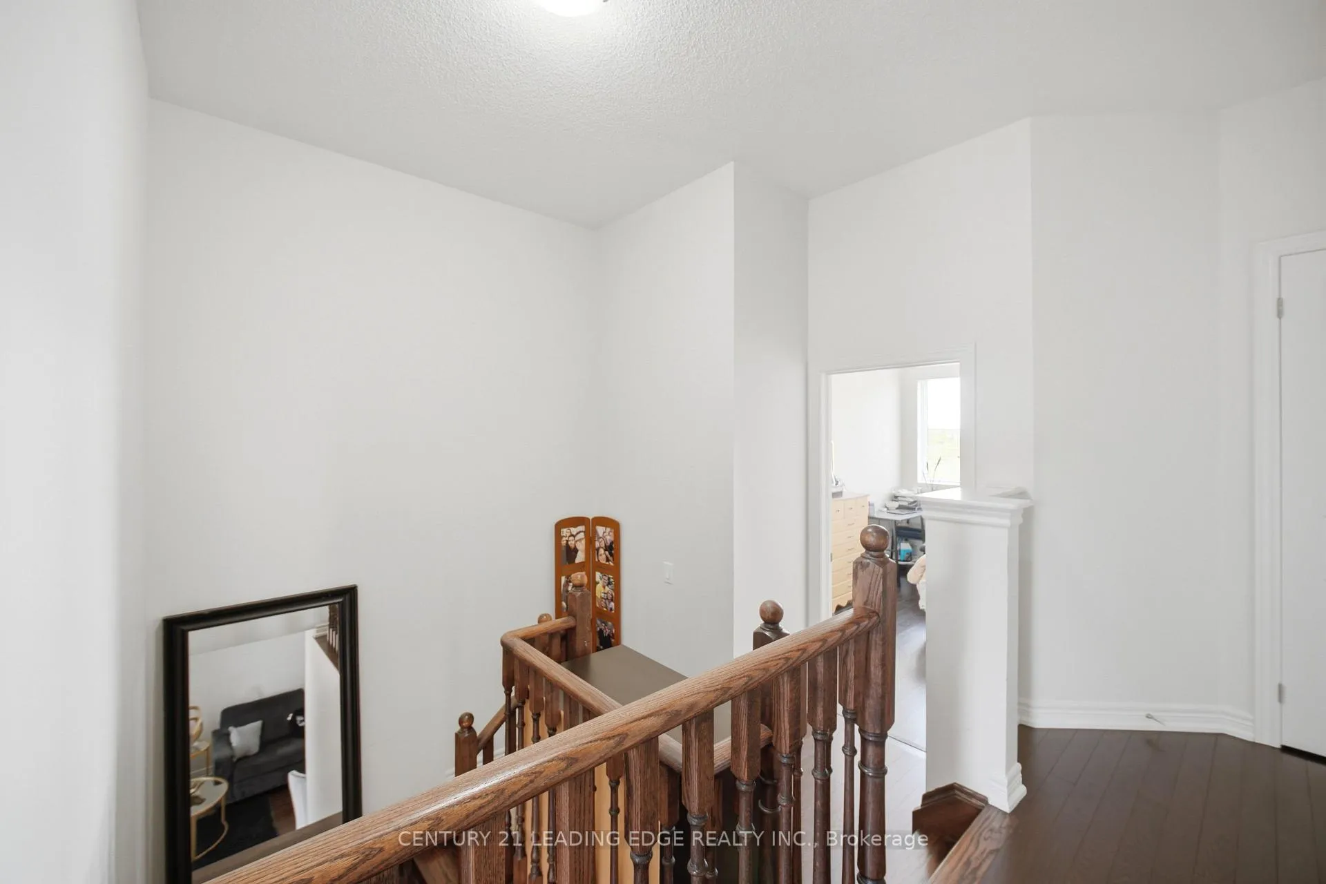 Photo 21 of 24 Exhibition Crescent, Brampton, Northwest Brampton — HOMEH