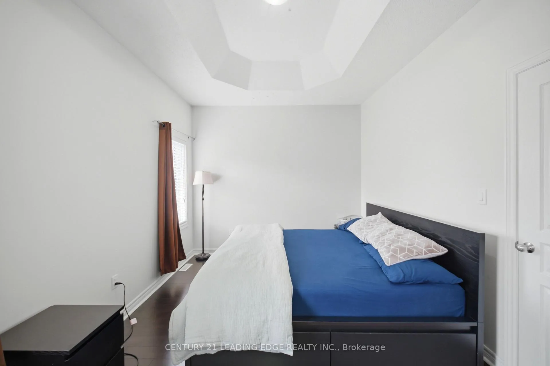 Photo 22 of 24 Exhibition Crescent, Brampton, Northwest Brampton — HOMEH