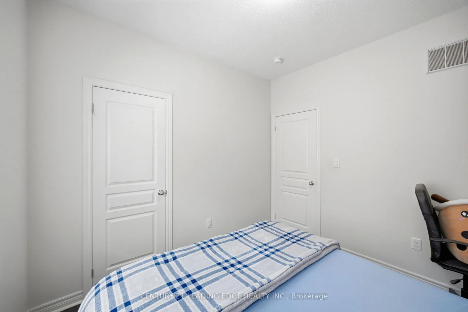 Photo 27 of 24 Exhibition Crescent, Brampton, Northwest Brampton — HOMEH