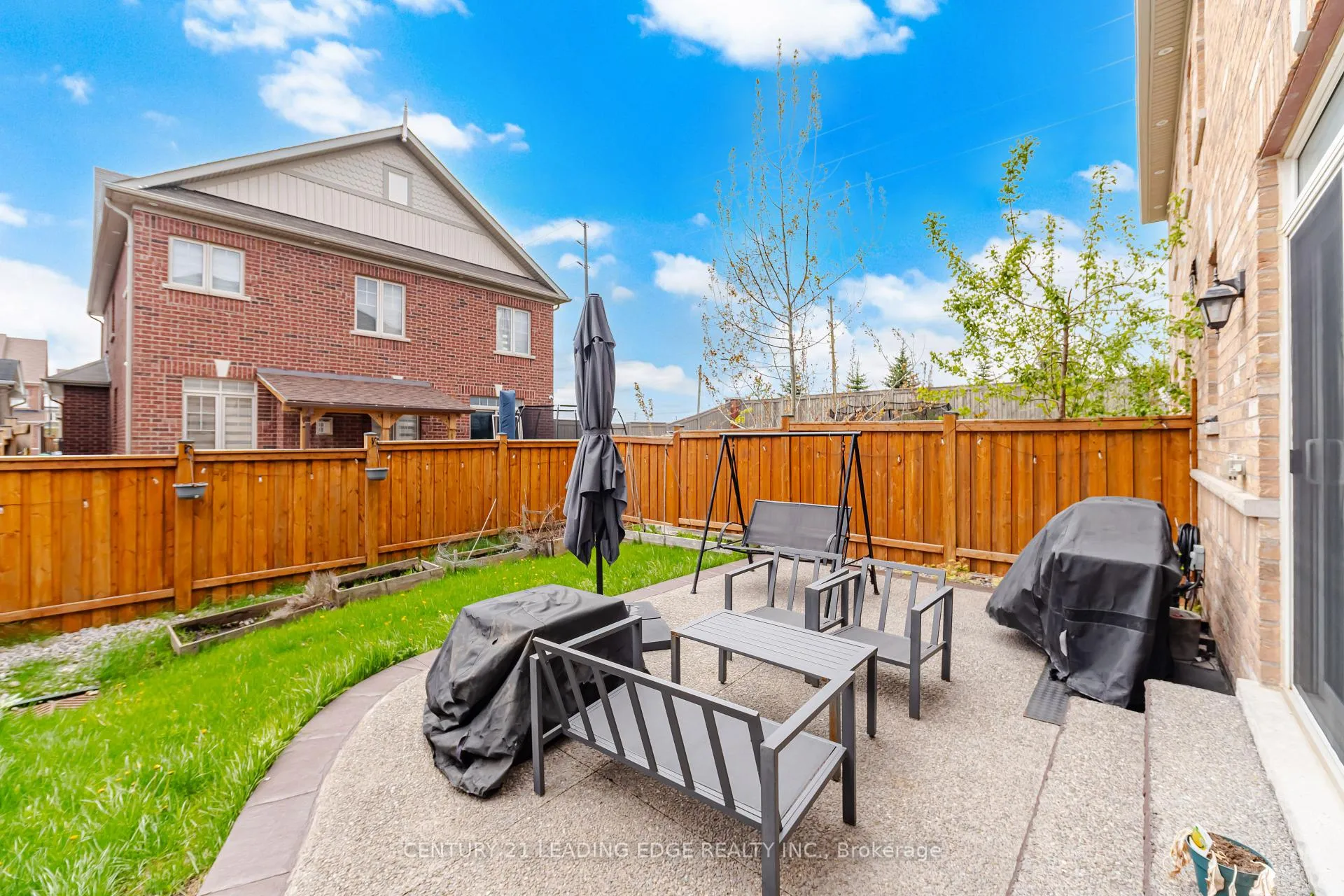 Photo 34 of 24 Exhibition Crescent, Brampton, Northwest Brampton — HOMEH