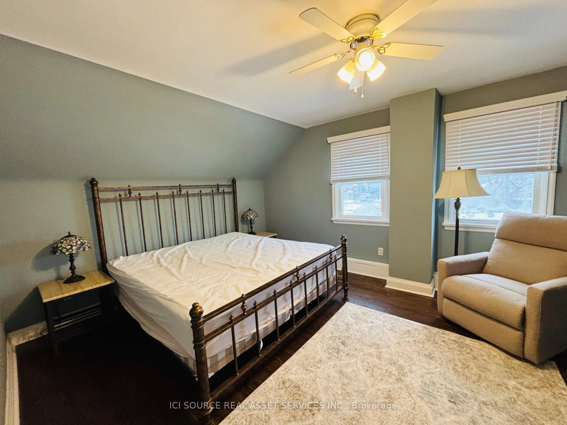 Photo 9 of 12 Iondale Place, Scarborough, Ionview — HOMEH