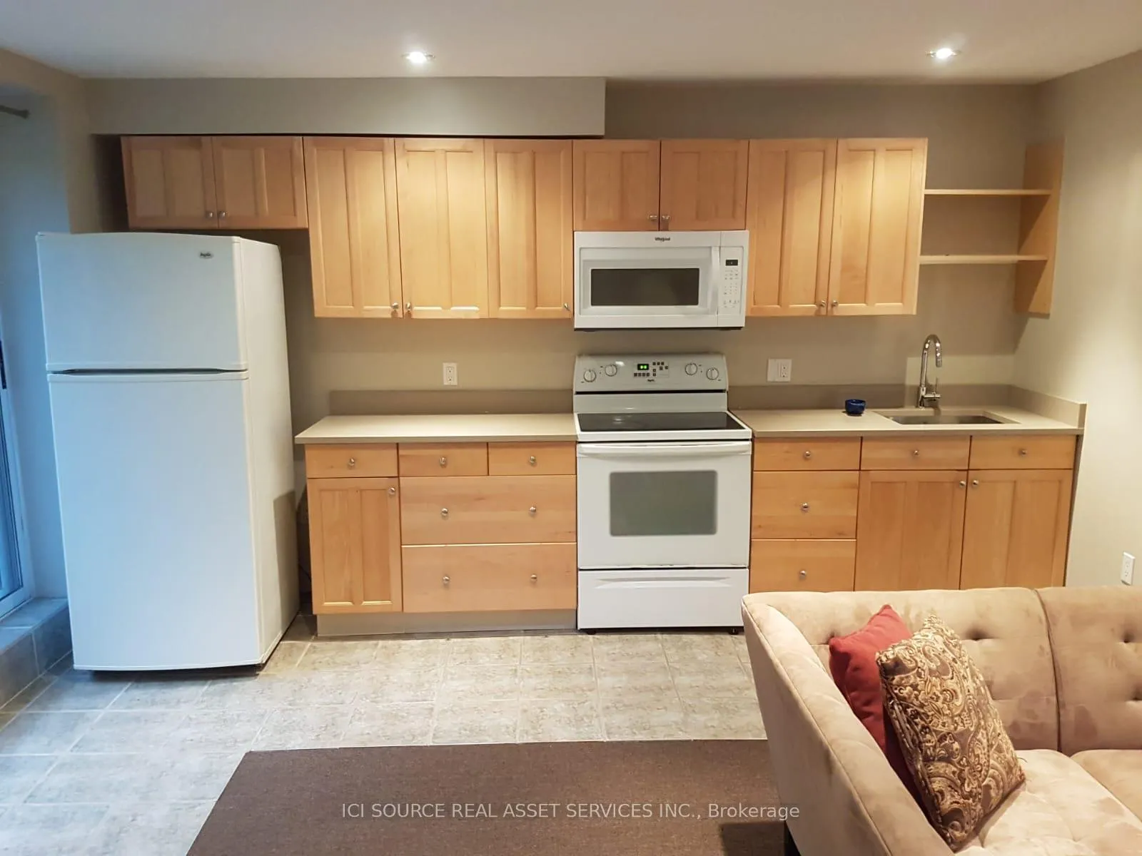 Photo 12 of 12 Iondale Place, Scarborough, Ionview — HOMEH