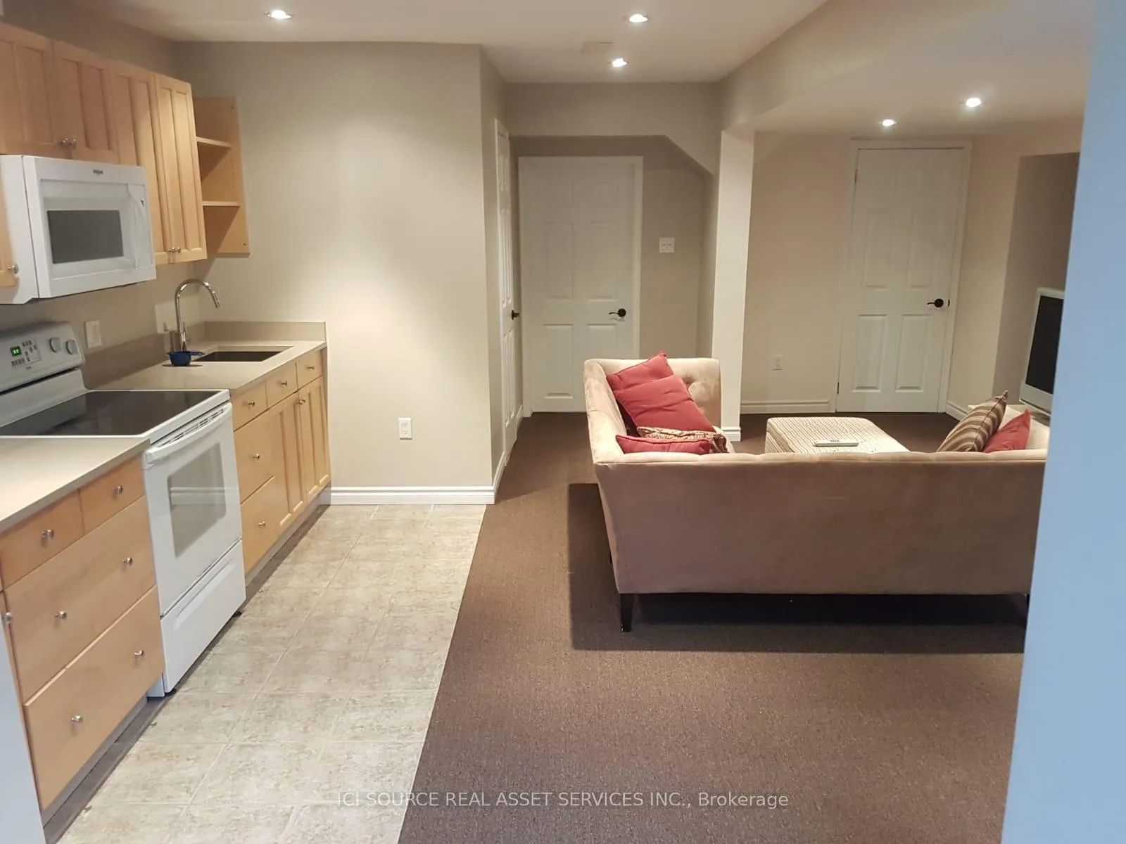 Photo 16 of 12 Iondale Place, Scarborough, Ionview — HOMEH