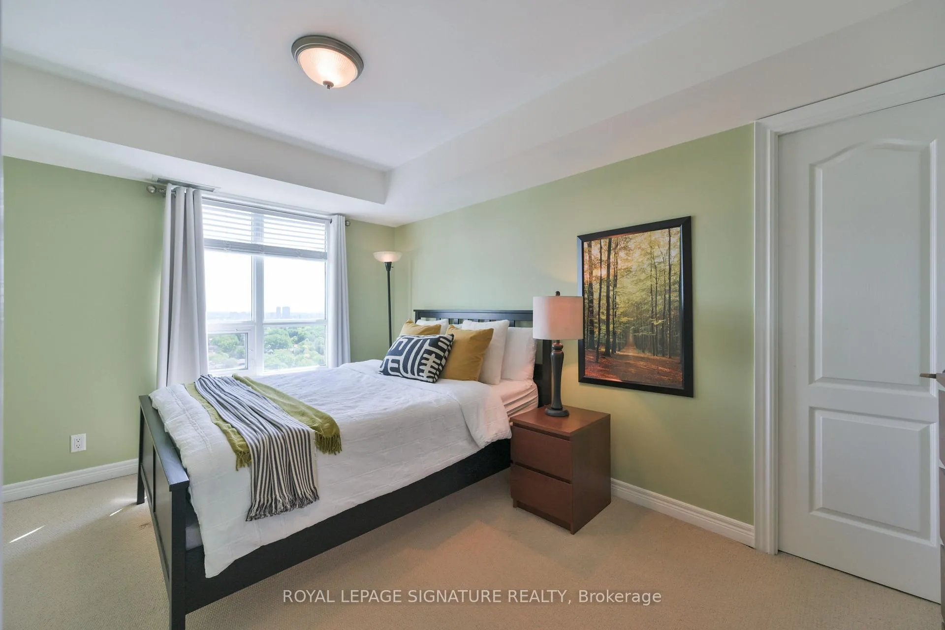 Photo 16 of Unit 1907, 212 Eglinton Avenue E, Toronto, Mount Pleasant West — HOMEH