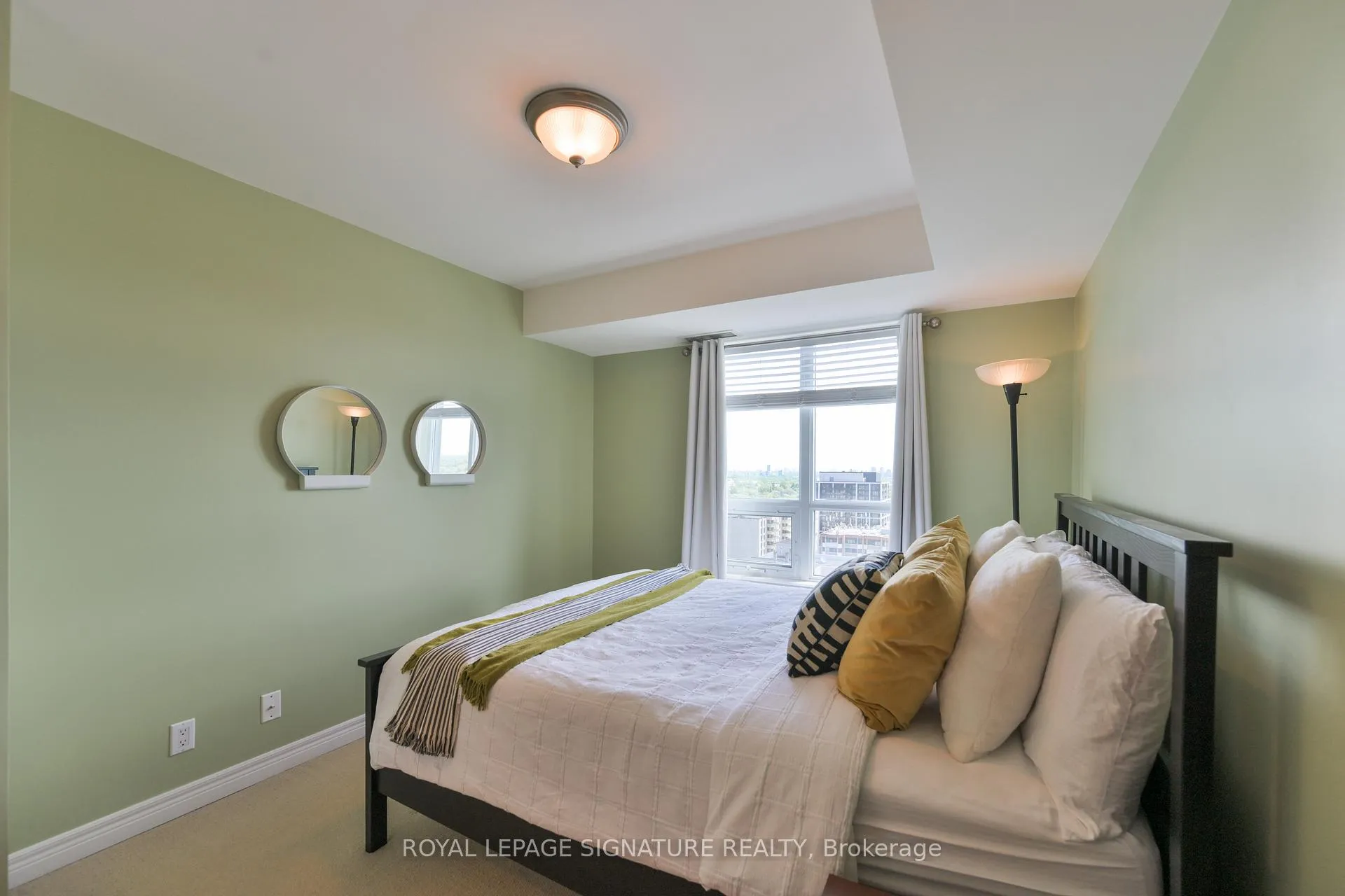 Photo 18 of Unit 1907, 212 Eglinton Avenue E, Toronto, Mount Pleasant West — HOMEH