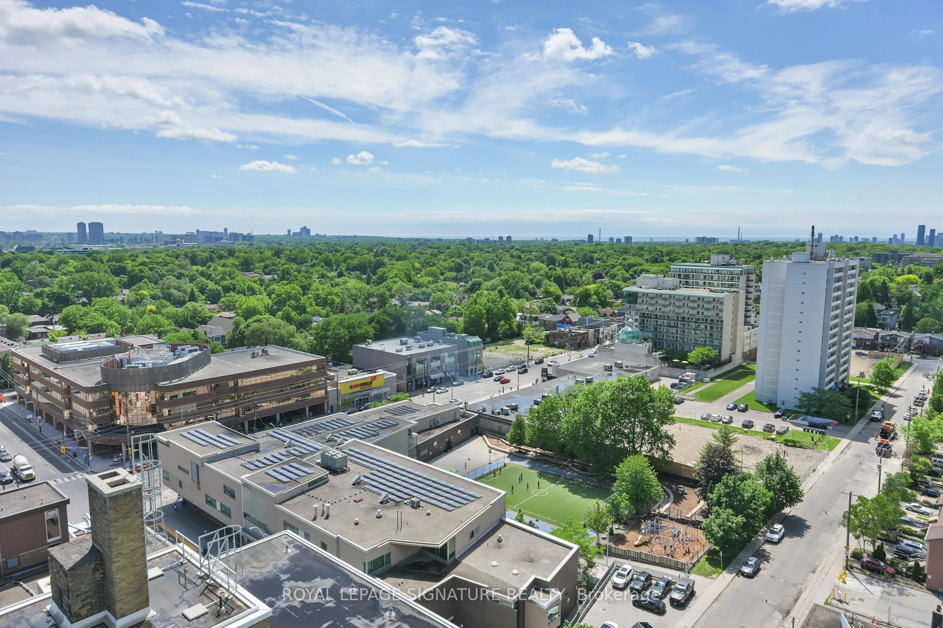 Photo 20 of Unit 1907, 212 Eglinton Avenue E, Toronto, Mount Pleasant West — HOMEH