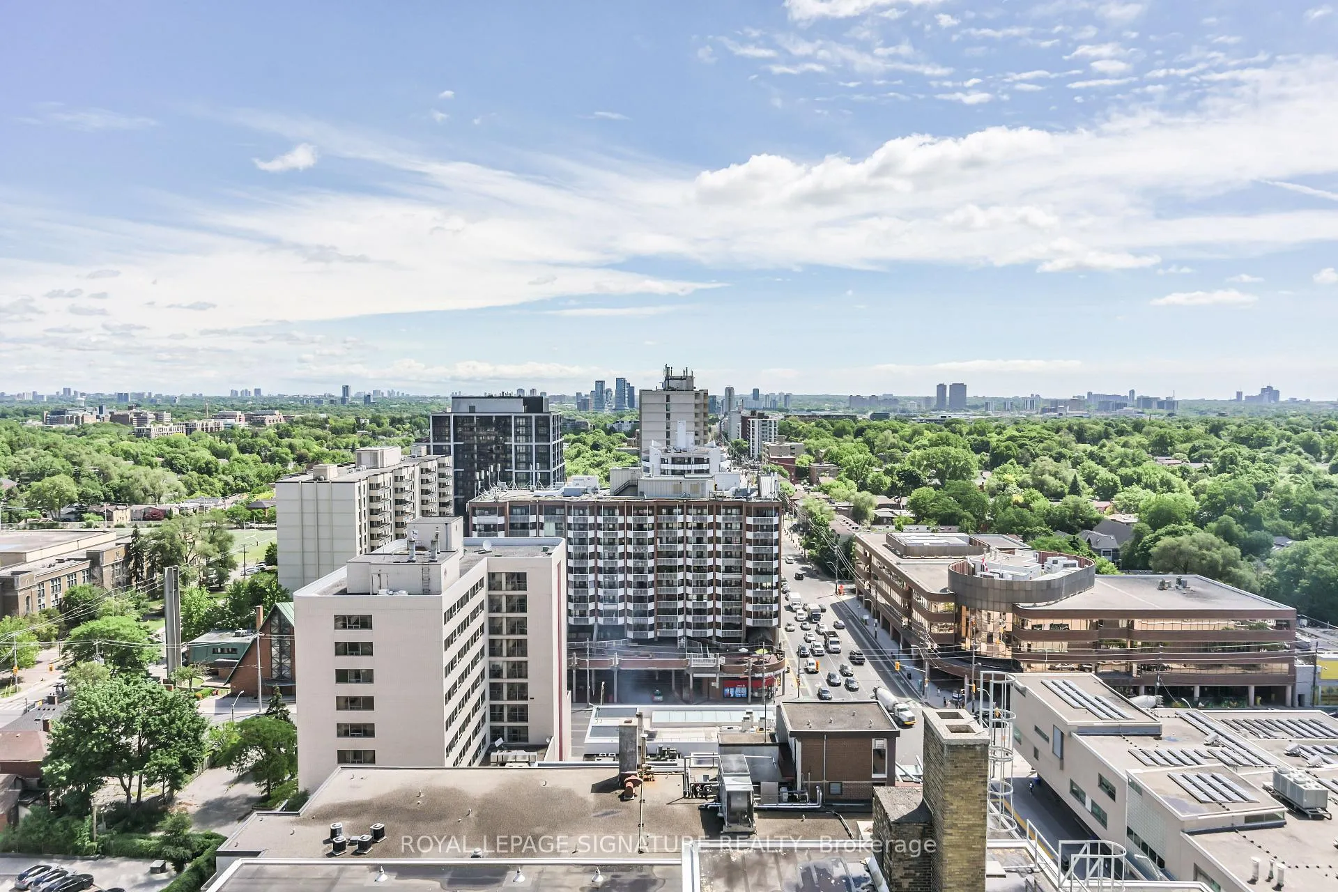 Photo 21 of Unit 1907, 212 Eglinton Avenue E, Toronto, Mount Pleasant West — HOMEH