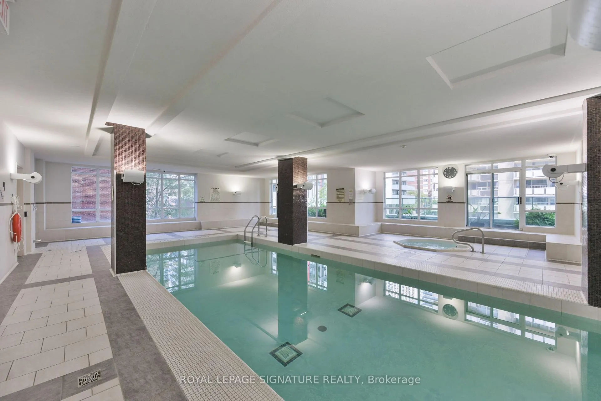 Photo 23 of Unit 1907, 212 Eglinton Avenue E, Toronto, Mount Pleasant West — HOMEH