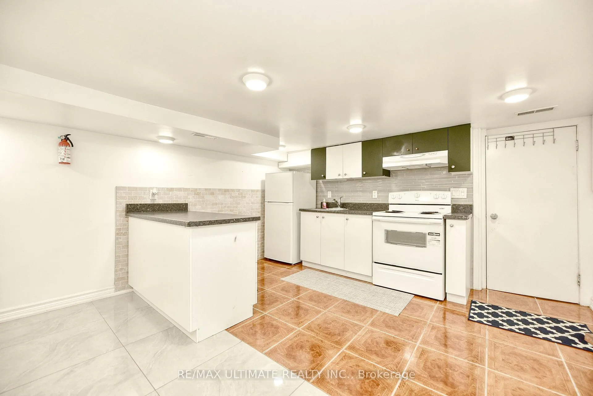 Photo 4 of Unit Basement, 433 Symington Avenue, Toronto, Weston-Pellam Park — HOMEH