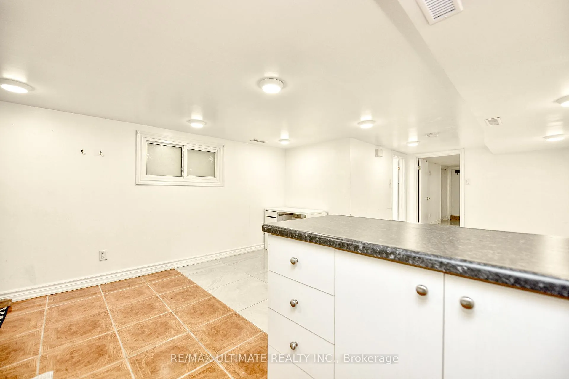 Photo 8 of Unit Basement, 433 Symington Avenue, Toronto, Weston-Pellam Park — HOMEH