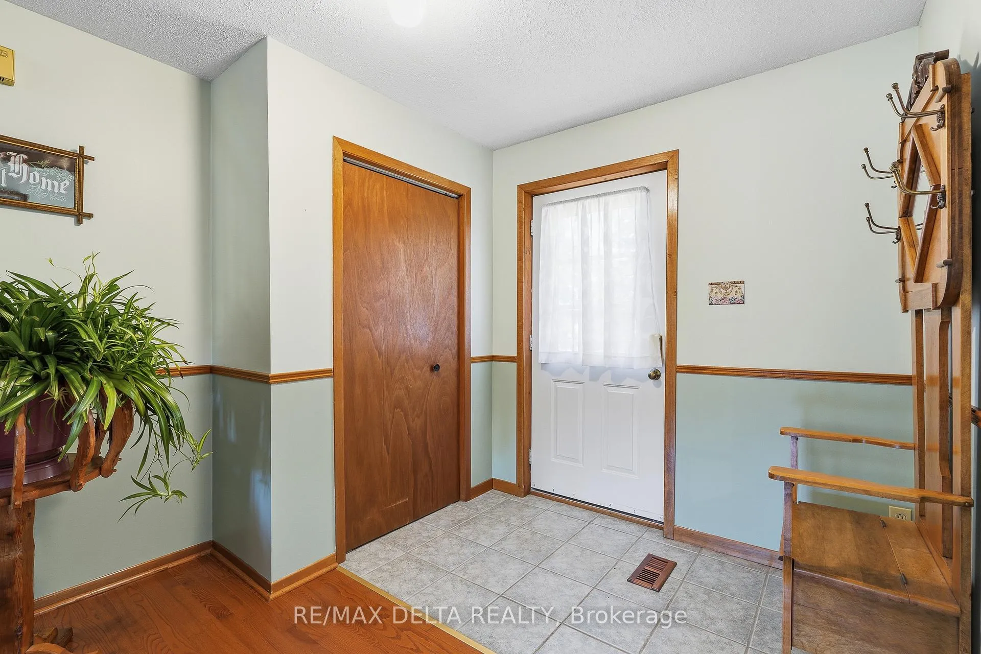 Photo 6 of 1051 Aberdeen Road W, Champlain, Champlain Twp — HOMEH
