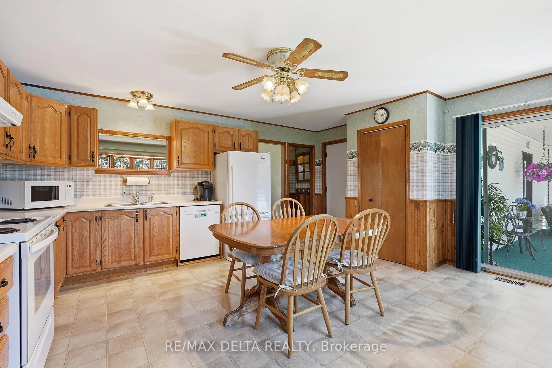 Photo 10 of 1051 Aberdeen Road W, Champlain, Champlain Twp — HOMEH