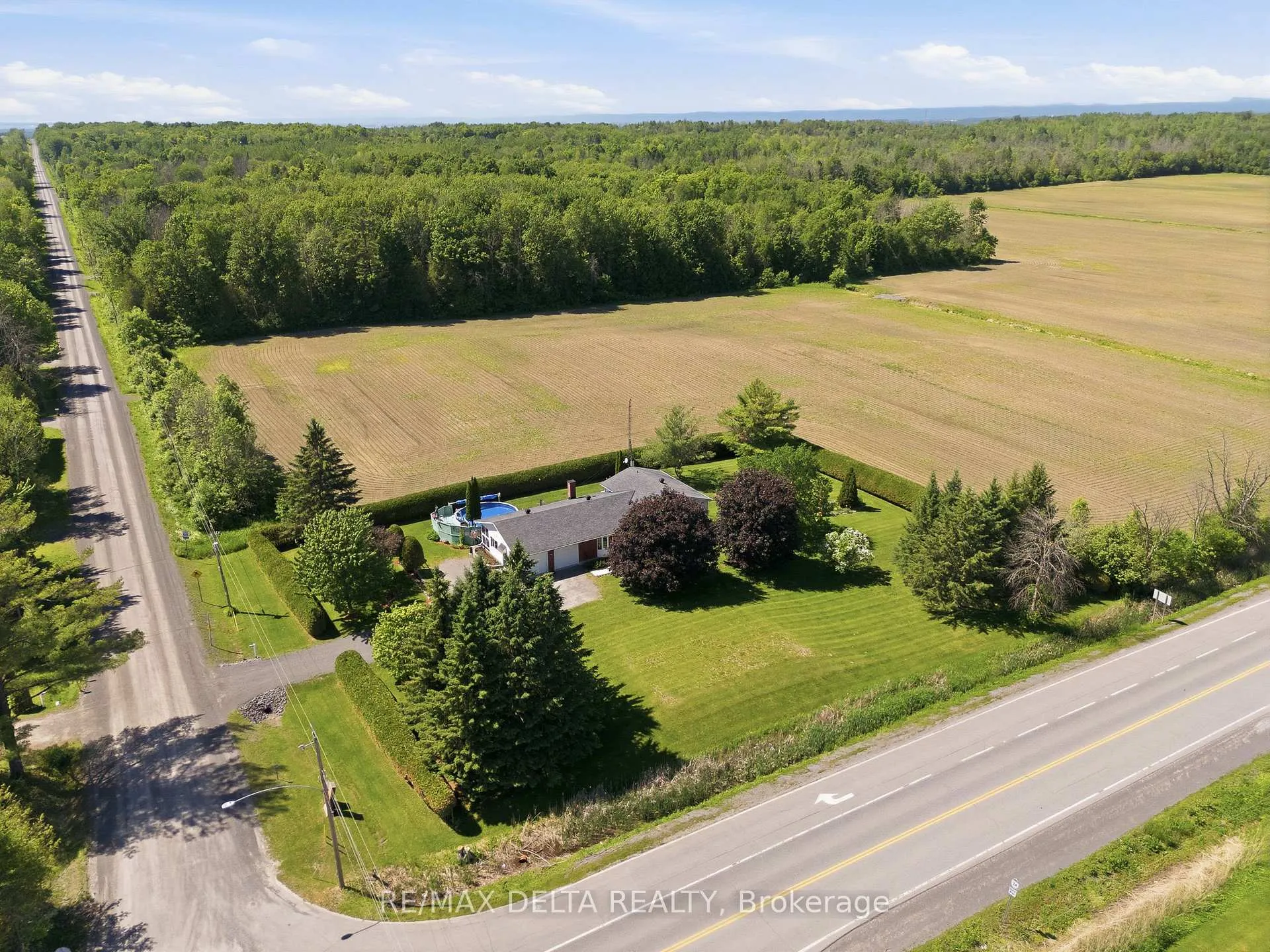 Photo 36 of 1051 Aberdeen Road W, Champlain, Champlain Twp — HOMEH