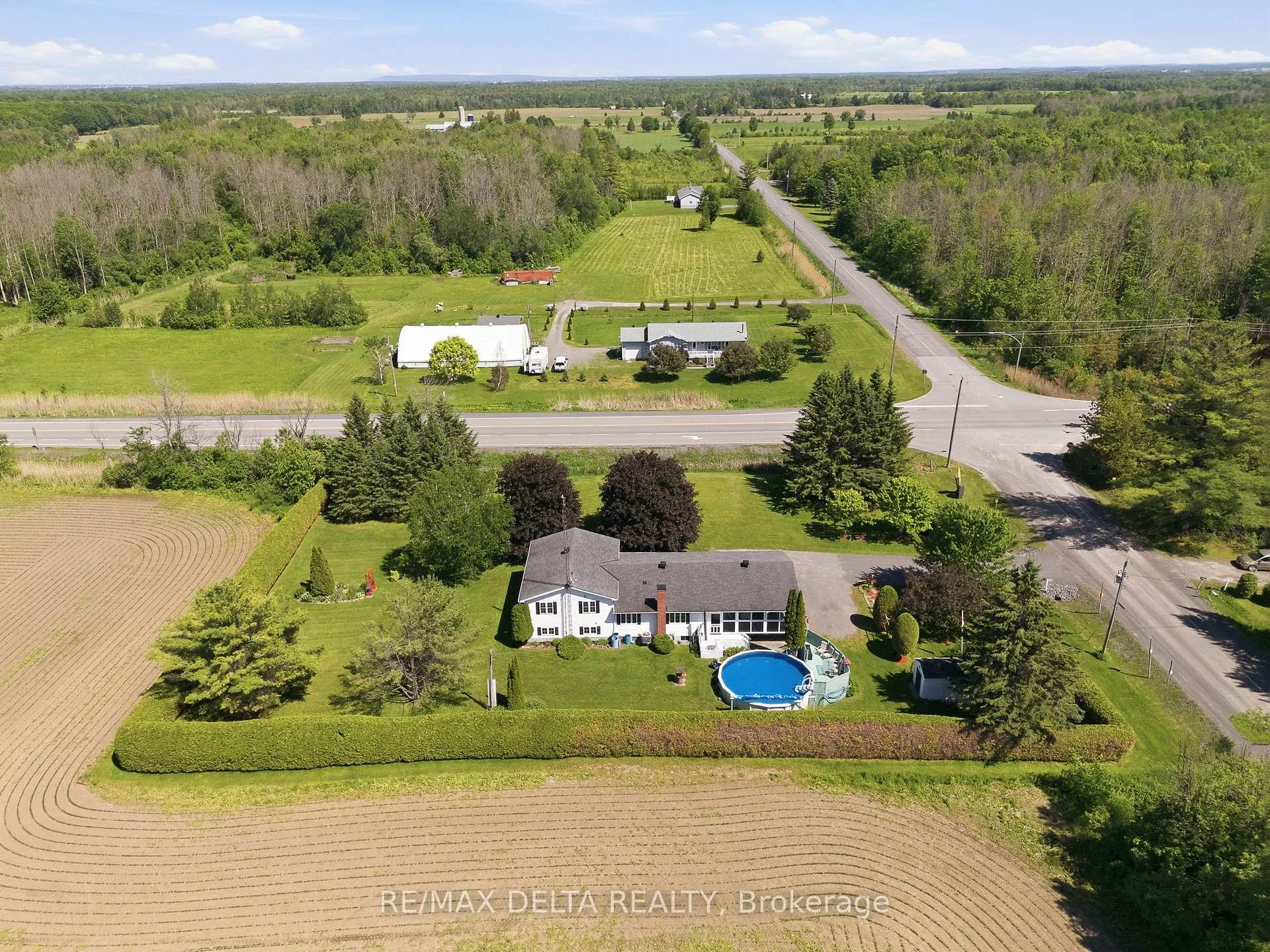 Photo 41 of 1051 Aberdeen Road W, Champlain, Champlain Twp — HOMEH