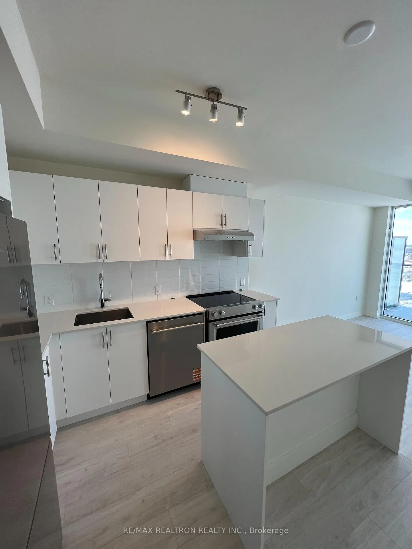 Photo 9 of Unit 2607, 27 Korda Gate, Vaughan, Vellore Village — HOMEH