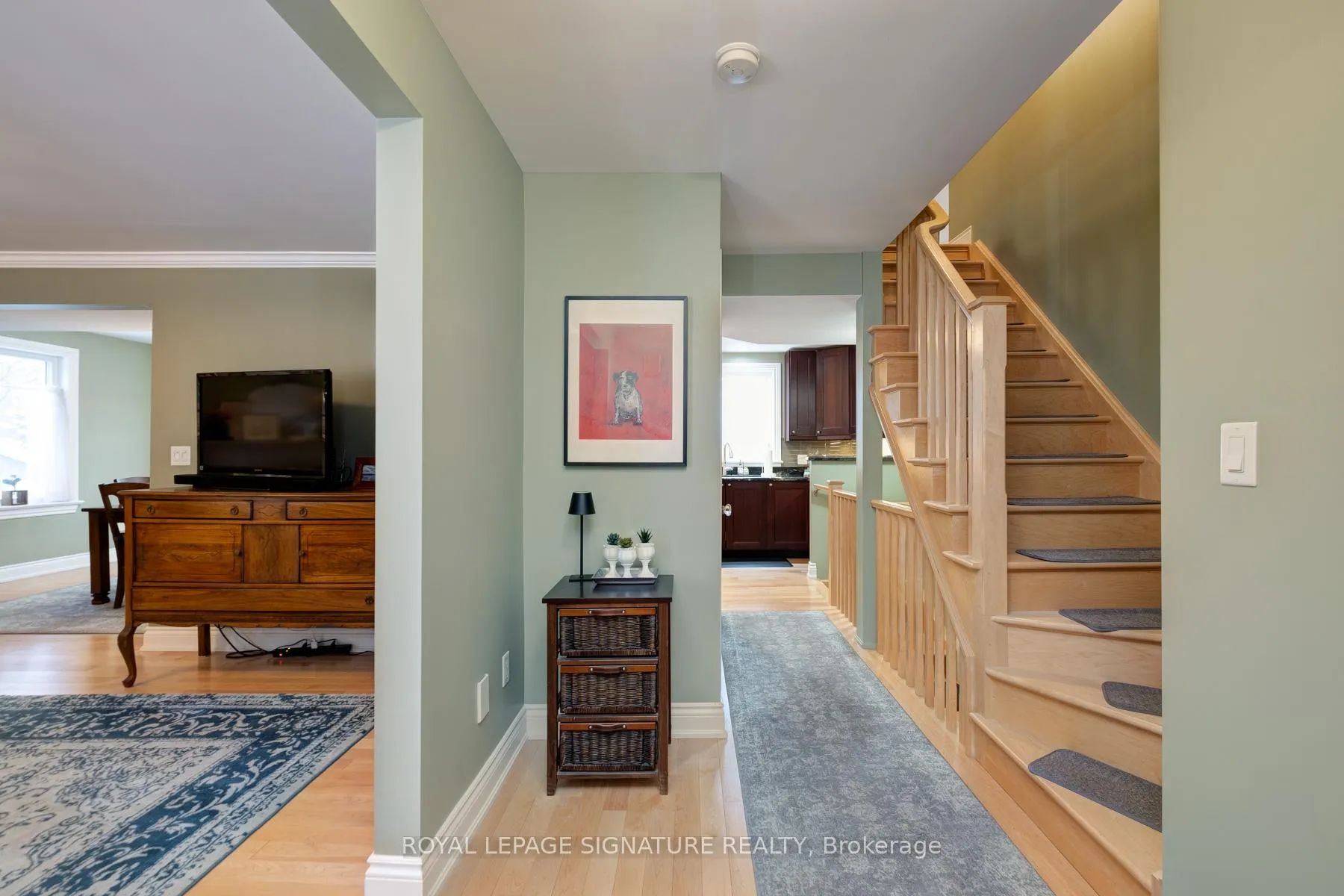 Photo 5 of 935 Centre Street S, Whitby, Downtown Whitby — HOMEH
