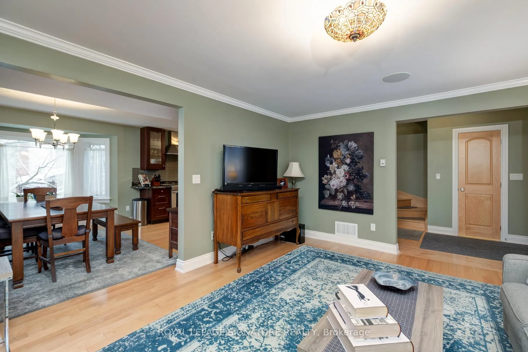 Photo 9 of 935 Centre Street S, Whitby, Downtown Whitby — HOMEH