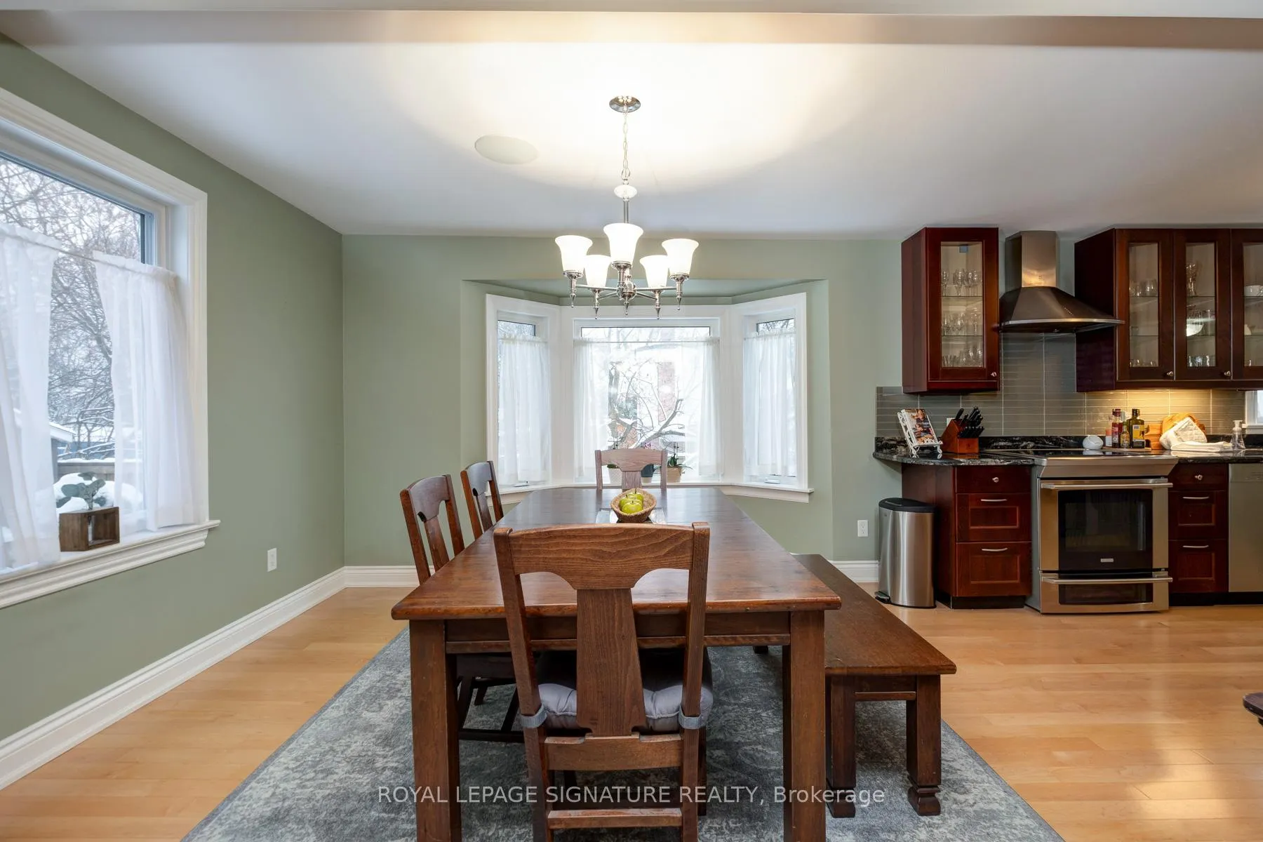Photo 12 of 935 Centre Street S, Whitby, Downtown Whitby — HOMEH