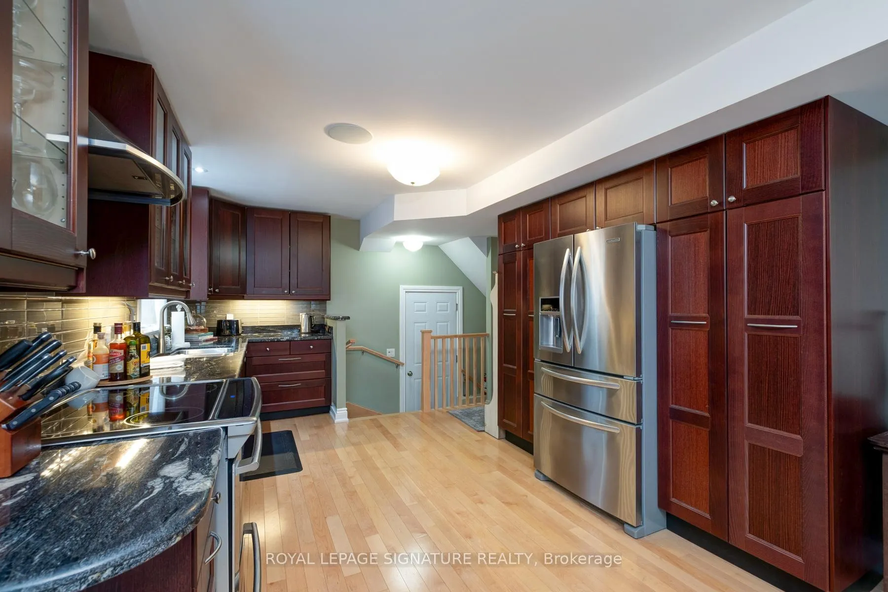 Photo 15 of 935 Centre Street S, Whitby, Downtown Whitby — HOMEH