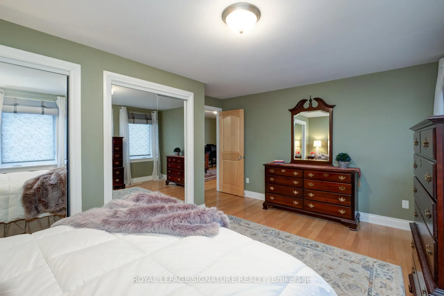 Photo 25 of 935 Centre Street S, Whitby, Downtown Whitby — HOMEH