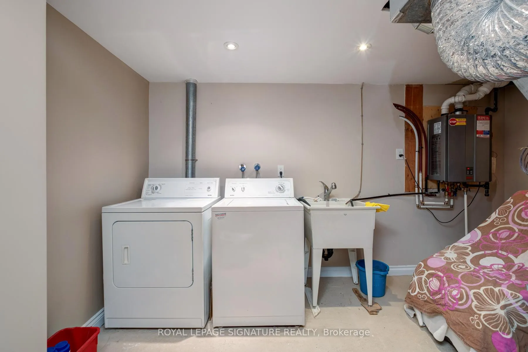 Photo 34 of 935 Centre Street S, Whitby, Downtown Whitby — HOMEH