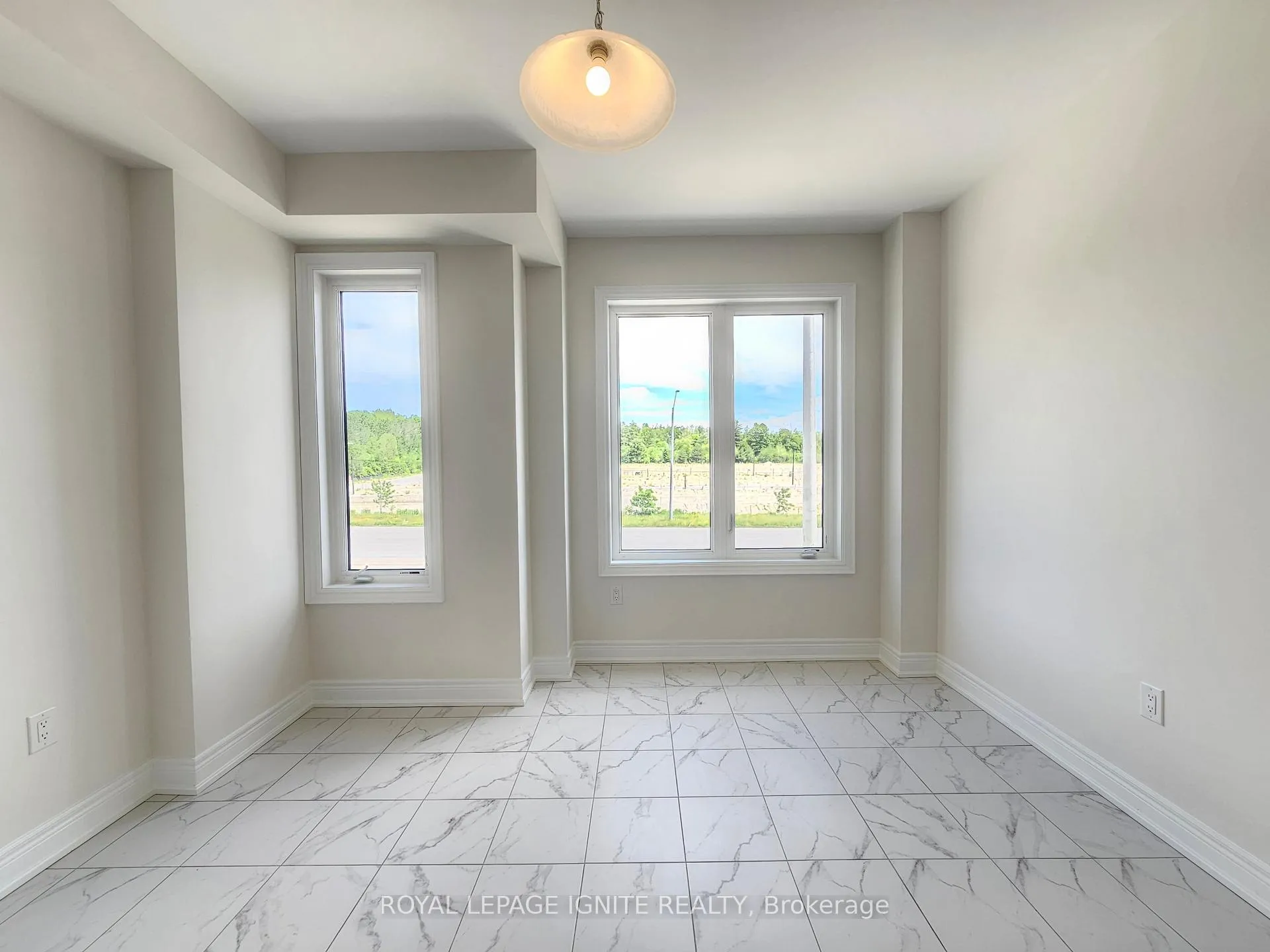 Photo 8 of 2946 Whites Road, Pickering, Rural Pickering — HOMEH
