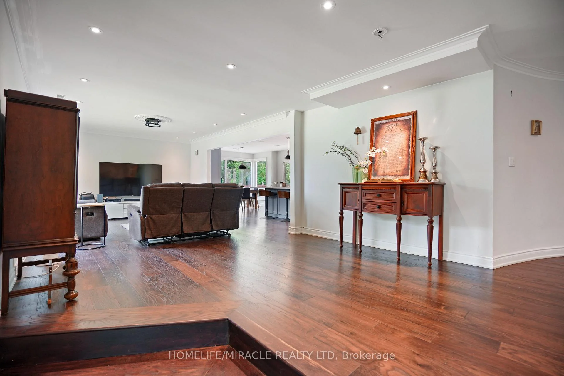 Photo 2 of 19 Tanglewood Drive, Caledon, Rural Caledon — HOMEH