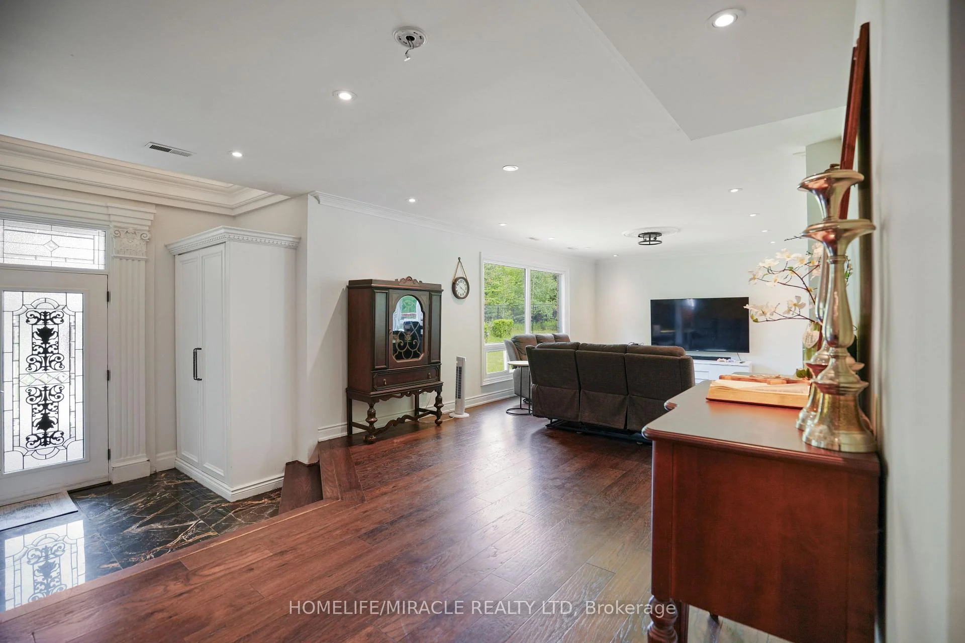Photo 3 of 19 Tanglewood Drive, Caledon, Rural Caledon — HOMEH