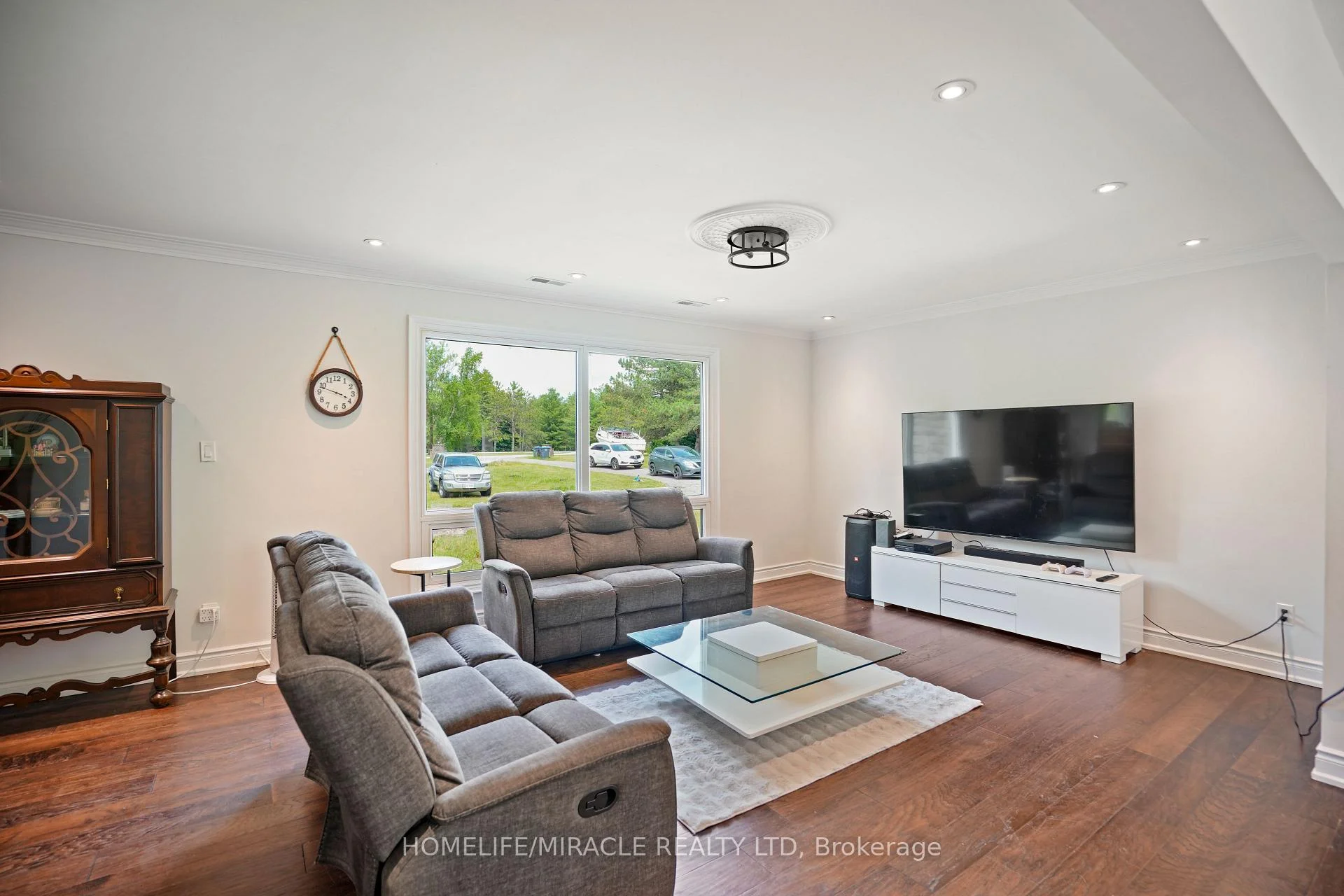 Photo 8 of 19 Tanglewood Drive, Caledon, Rural Caledon — HOMEH