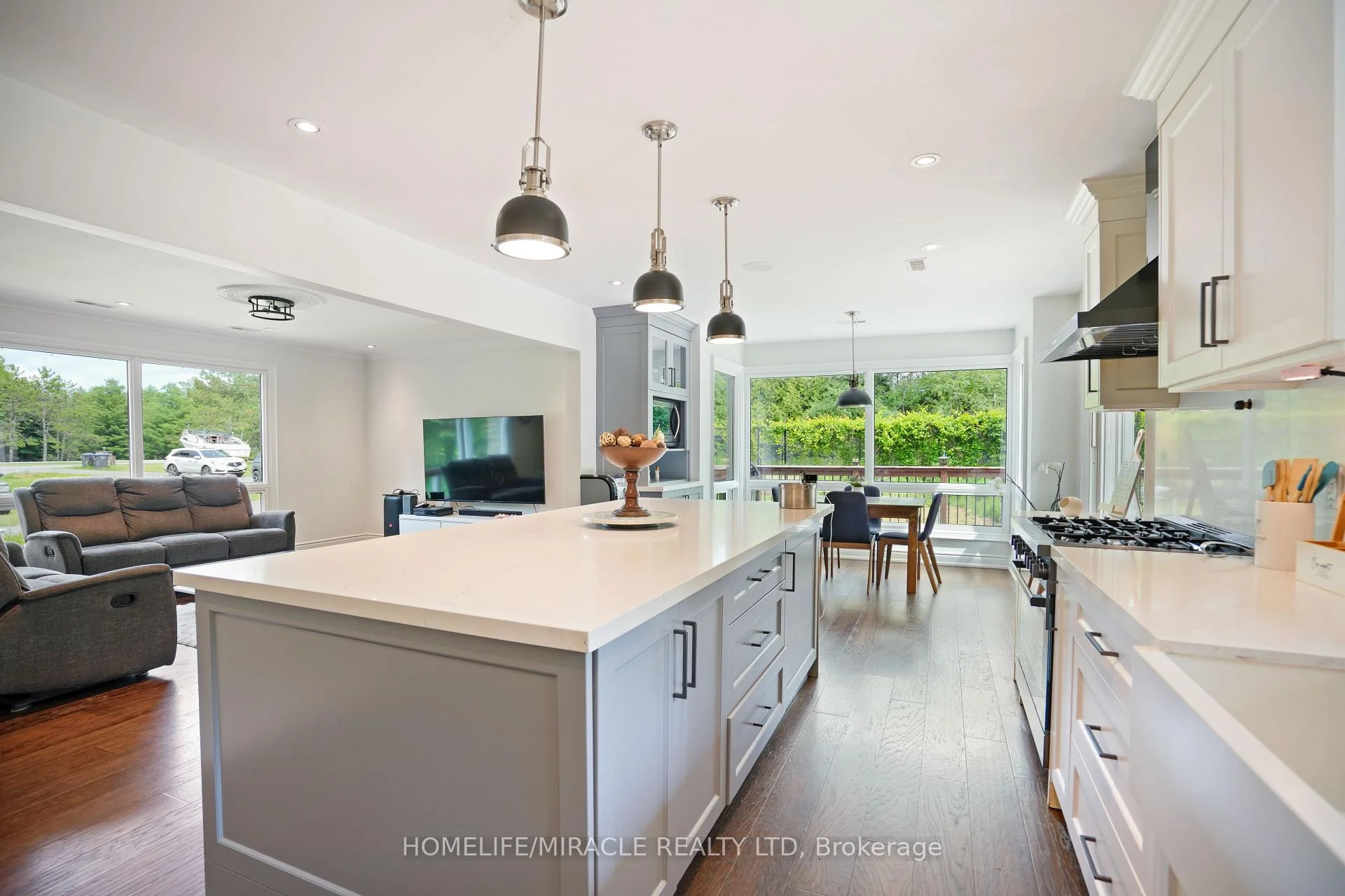Photo 12 of 19 Tanglewood Drive, Caledon, Rural Caledon — HOMEH